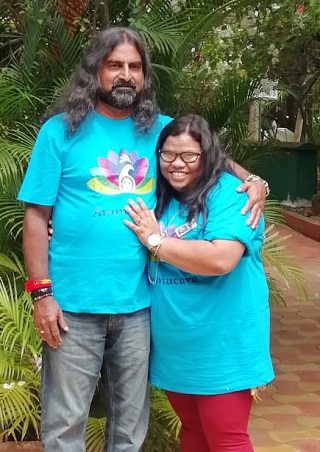 Aishwariya with Mohanji